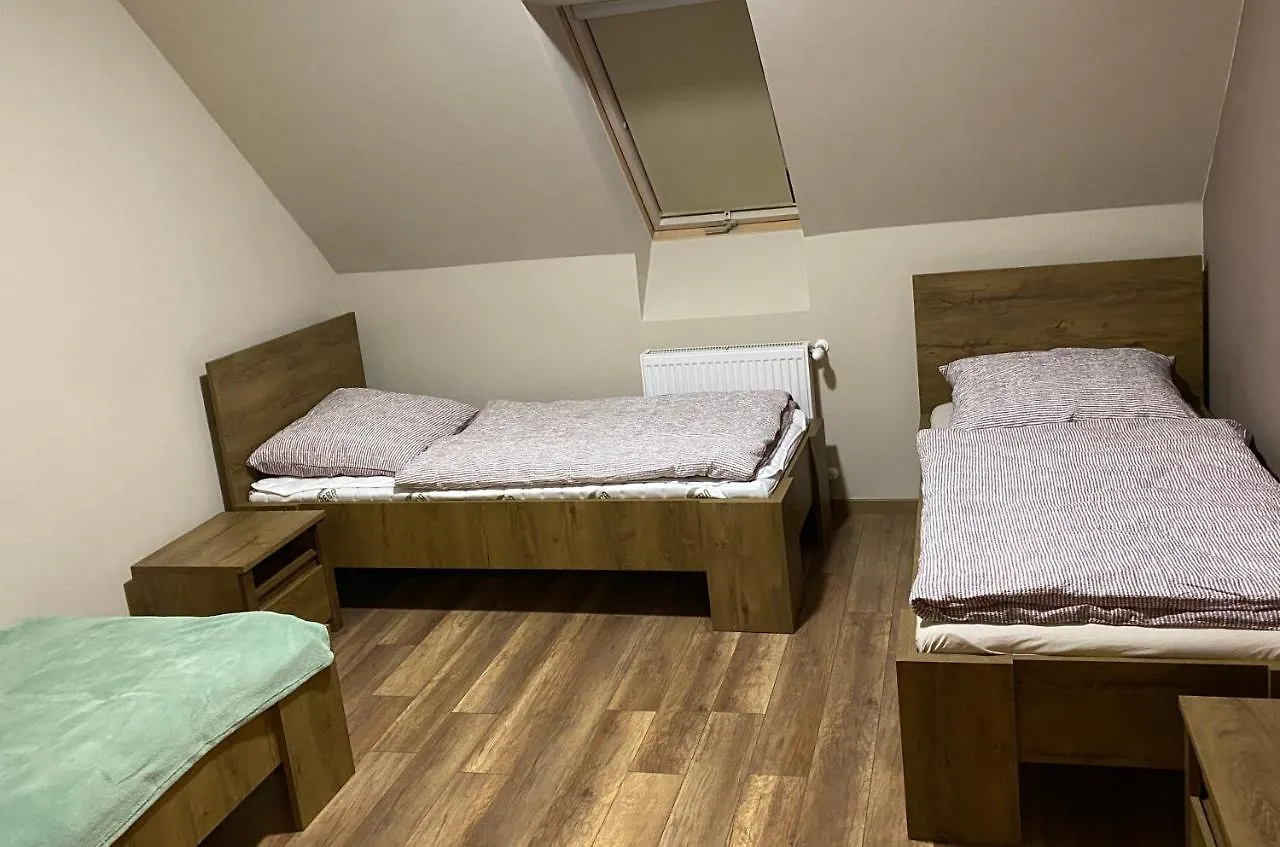 アパート Barand Apartman エゲル